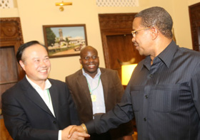 Президент Танзании встретился с председателем компании Синьхай