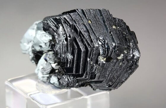 Vanadium ilmenite ore.jpg
